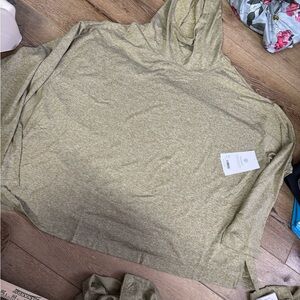 3X Athleta hoodie with thumb holes. NWT olive in color